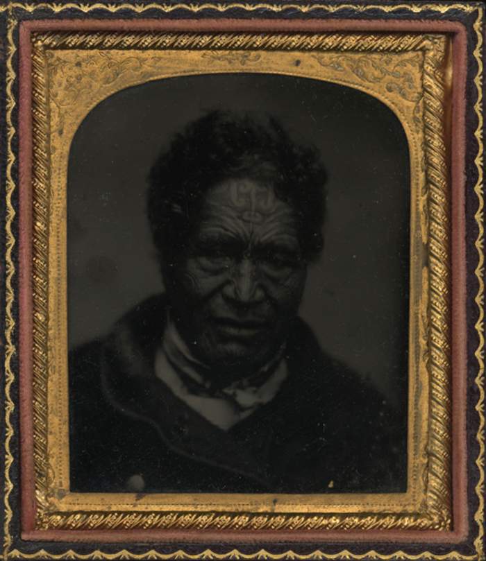 Tāmati Wāka Nene, about 1860. Colonial officials regarded Wāka Nene as a trusted ally. He was one of the Northern chiefs who signed both the Treaty and the Declaration of the Independence of New Zealand five years earlier. Ambrotype. 1989-12-1